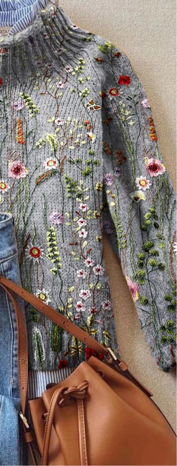 Grey knit jumper with multicolor floral embroidery and ribbed neckline, long sleeves