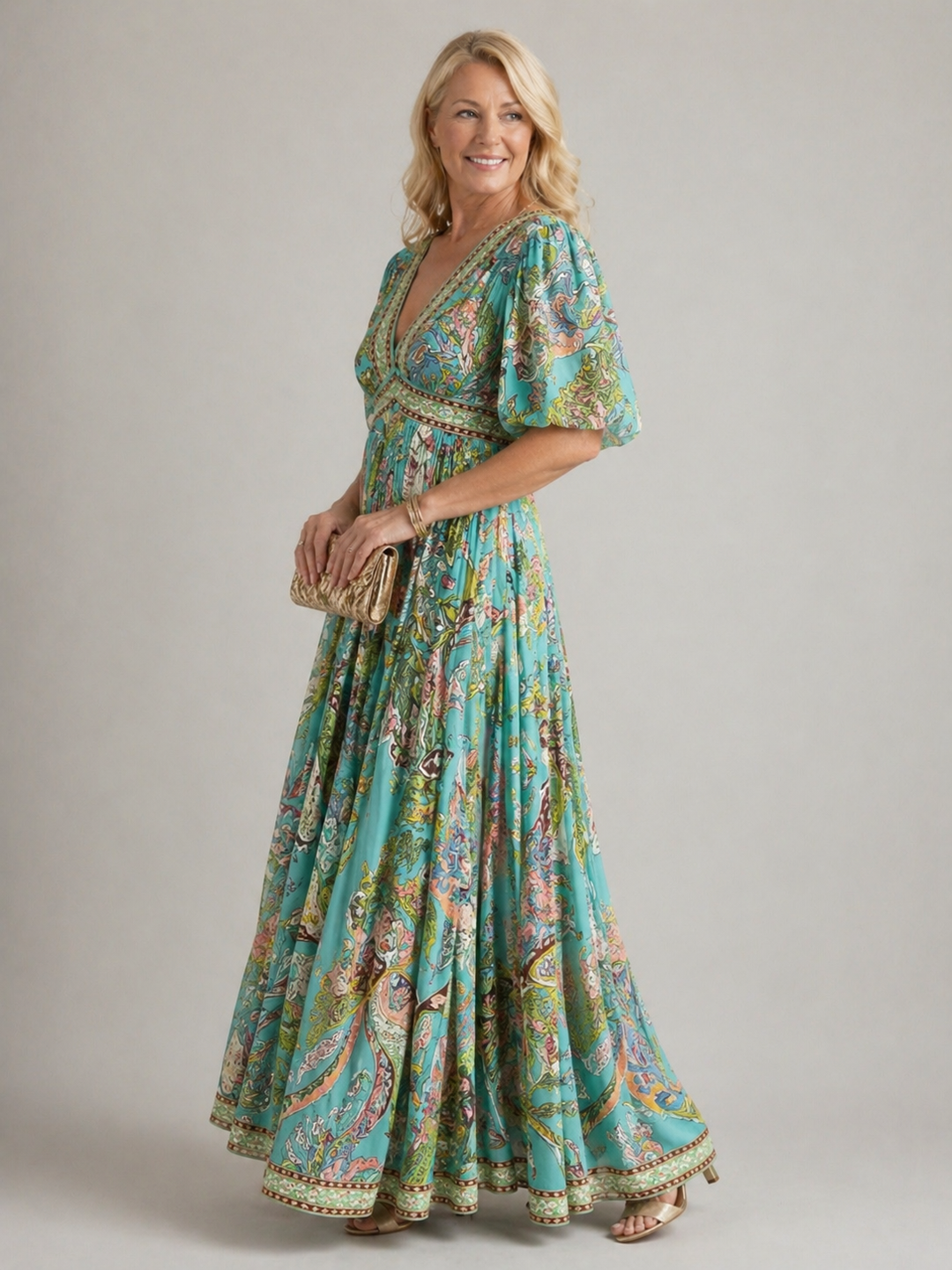 Stella &amp; Grace™ | Airy maxi dress with puff sleeves and V-neck