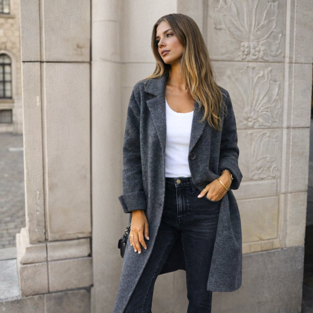 Leo ™ | Elegant Jacket with Buttons