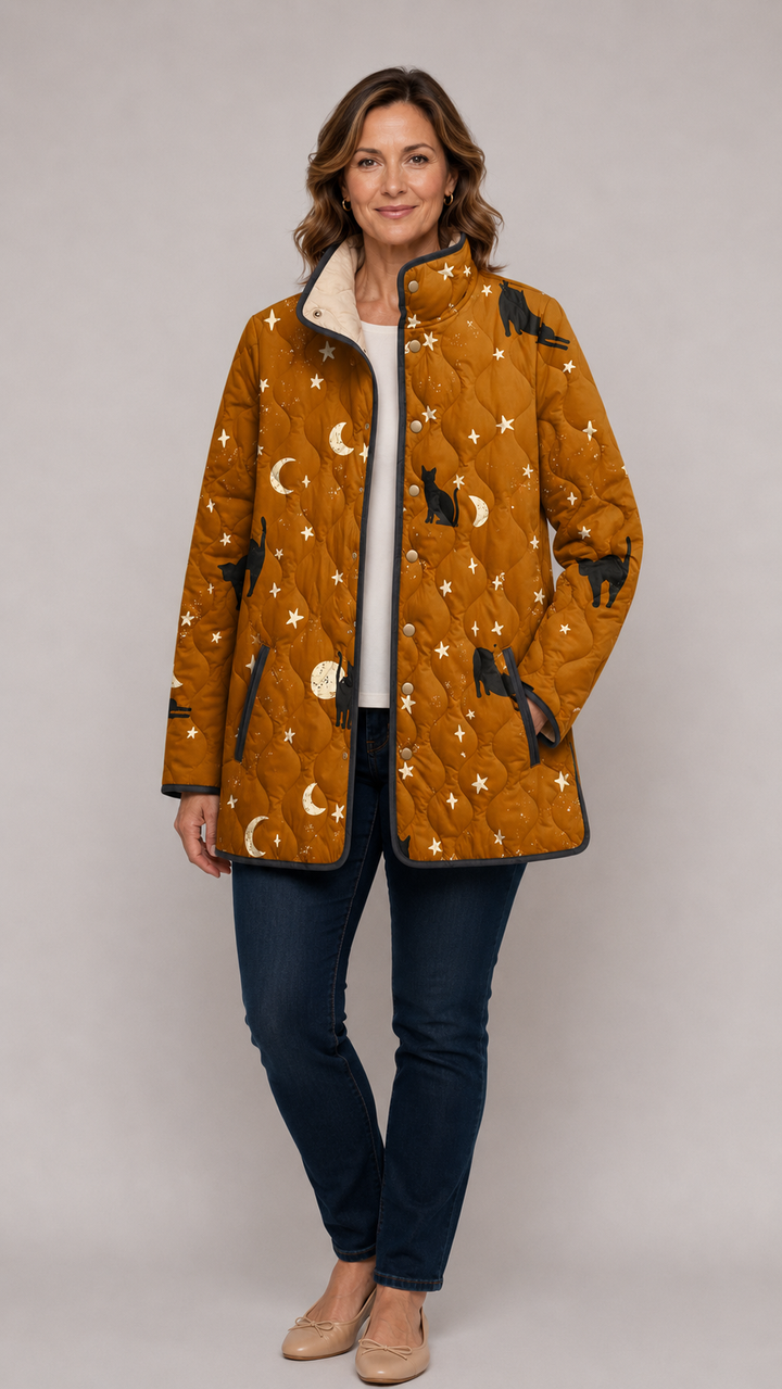 Quilted jacket in dark brown with white star pattern, front zip, long sleeves